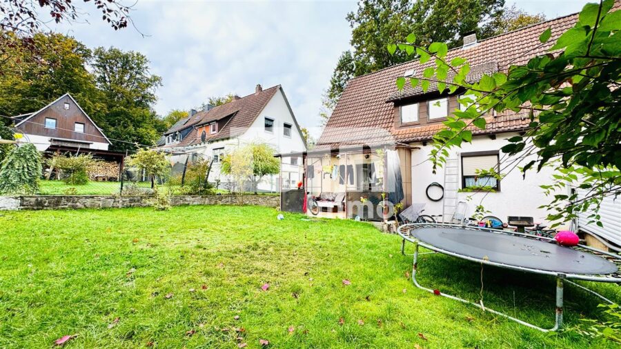 Schöne Doppelhaushälfte mit Gartenbereich, Terrasse und viel Platz für die Familie - IMG_4703